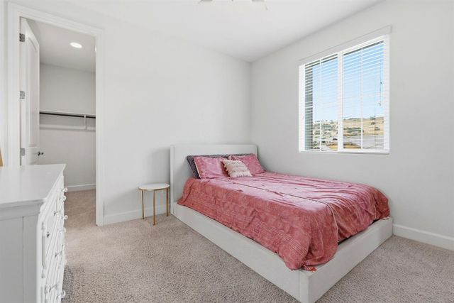 2220 Aiken Way, El Dorado Hills, CA 95762