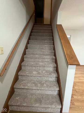 1334 Blue Grass Parkway, Greenwood, IN 46143