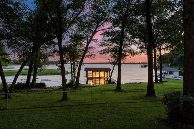 101 County Road 1299, Yantis, TX 75497