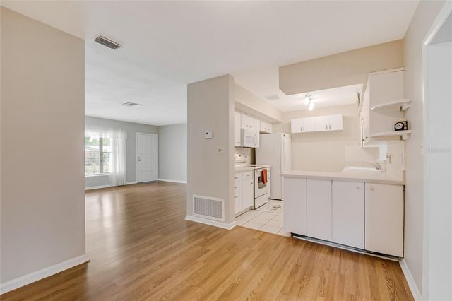 627 VANDENBERG STREET, Altamonte Springs, FL 32701