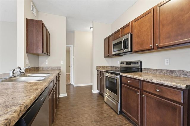 17181 S Kill Creek Road, Gardner, KS 66030