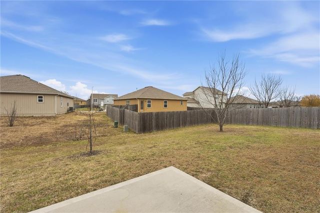 17181 S Kill Creek Road, Gardner, KS 66030
