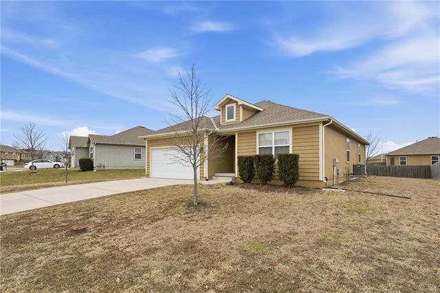 17181 S Kill Creek Road, Gardner, KS 66030