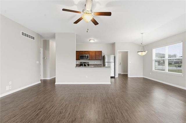 17181 S Kill Creek Road, Gardner, KS 66030