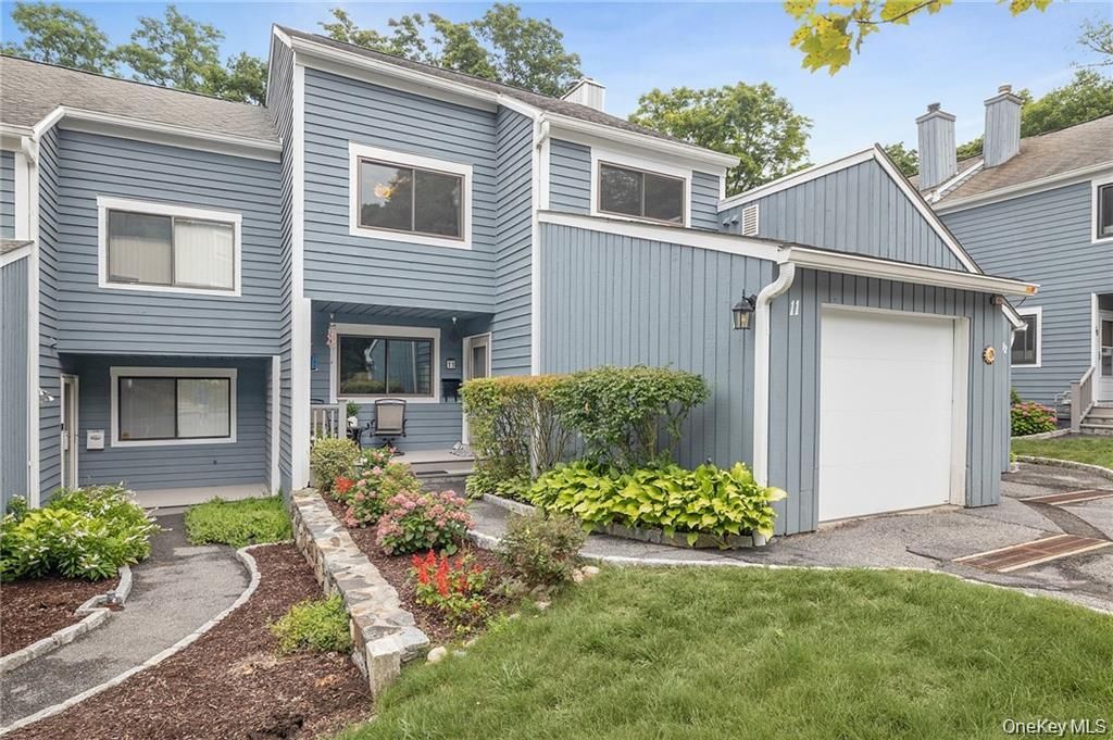 11 Timber Ridge 11, Mount Kisco, NY 10549 — photo 2