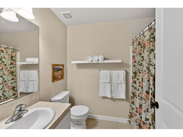 778 Ne ADWICK Dr, Hillsboro, OR 97006