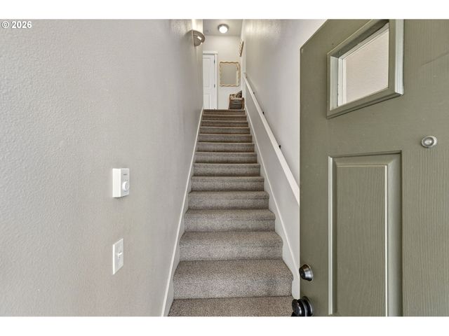 778 Ne ADWICK Dr, Hillsboro, OR 97006