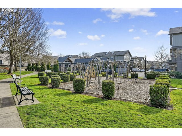 778 Ne ADWICK Dr, Hillsboro, OR 97006