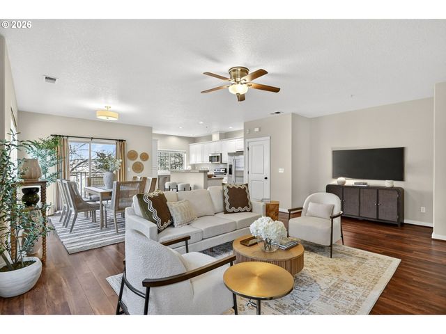 778 Ne ADWICK Dr, Hillsboro, OR 97006