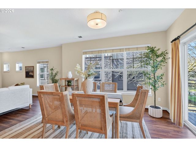 778 Ne ADWICK Dr, Hillsboro, OR 97006