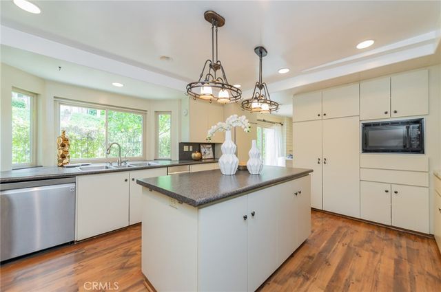 4 Rustling Wind, Irvine, CA 92612