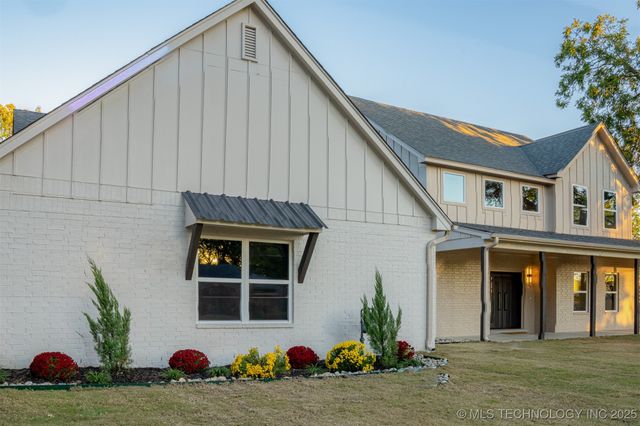 4929 S Columbia Avenue, Tulsa, OK 74105