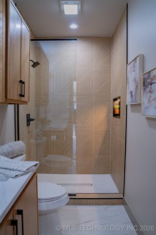 4929 S Columbia Avenue, Tulsa, OK 74105