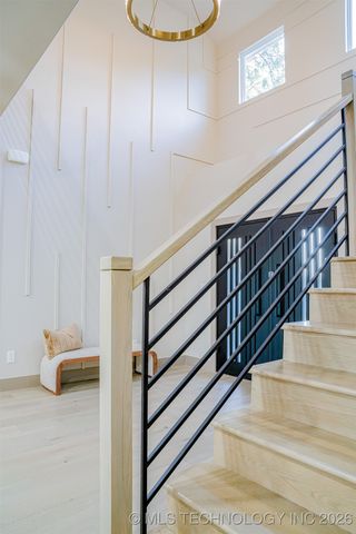 4929 S Columbia Avenue, Tulsa, OK 74105