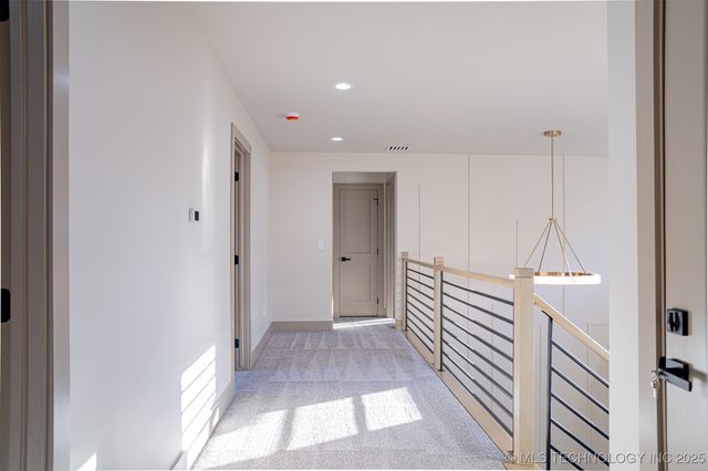 4929 S Columbia Avenue, Tulsa, OK 74105