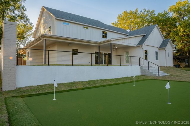 4929 S Columbia Avenue, Tulsa, OK 74105