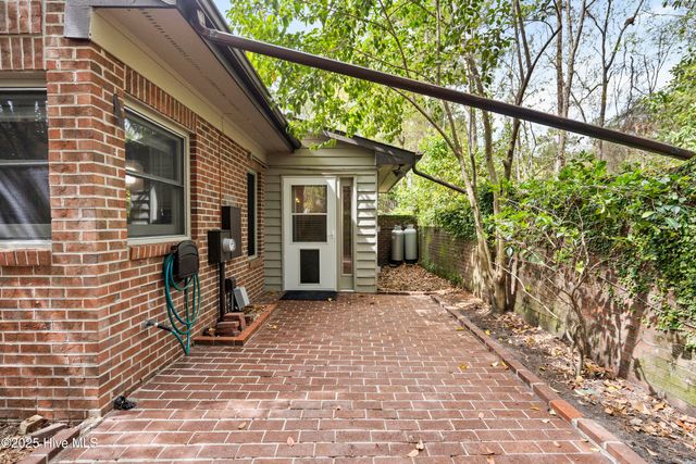 2210 Jumpin Run Drive, Wilmington, NC 28403