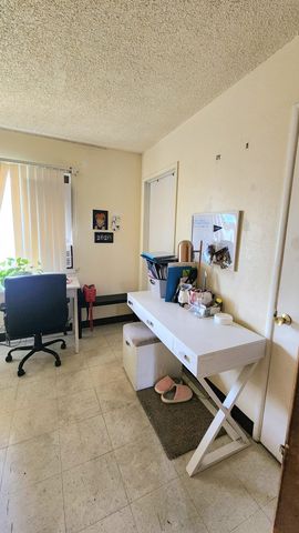 333 N L Street, Dinuba, CA 93618