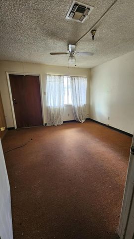 333 N L Street, Dinuba, CA 93618