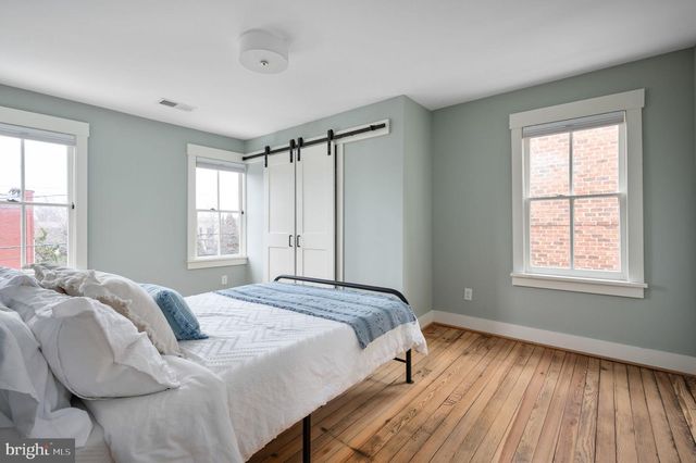 202 FREDERICK ST, Fredericksburg, VA 22401