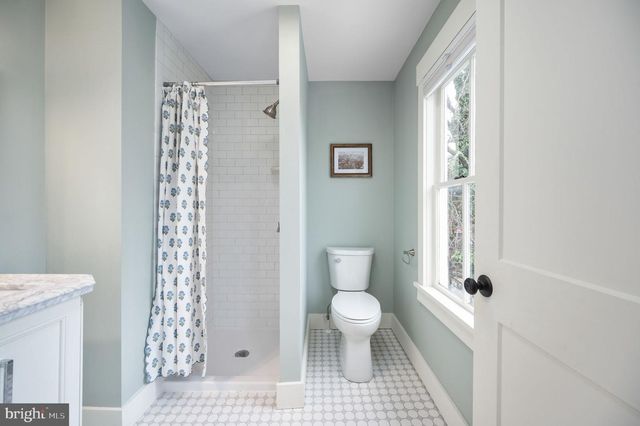 202 FREDERICK ST, Fredericksburg, VA 22401