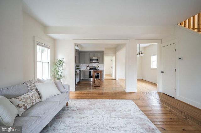 202 FREDERICK ST, Fredericksburg, VA 22401