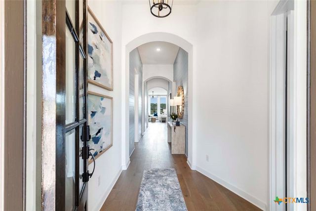1684 Seekat Drive, New Braunfels, TX 78132