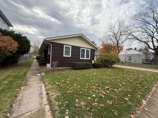 1060 W Hickory Street 1062, Kankakee, IL 60901