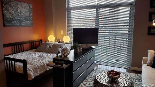 1215 Broadway 424, Astoria, NY 11106