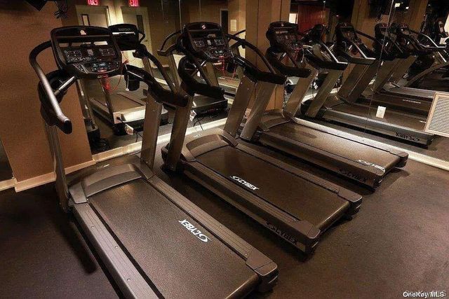 1215 Broadway 424, Astoria, NY 11106