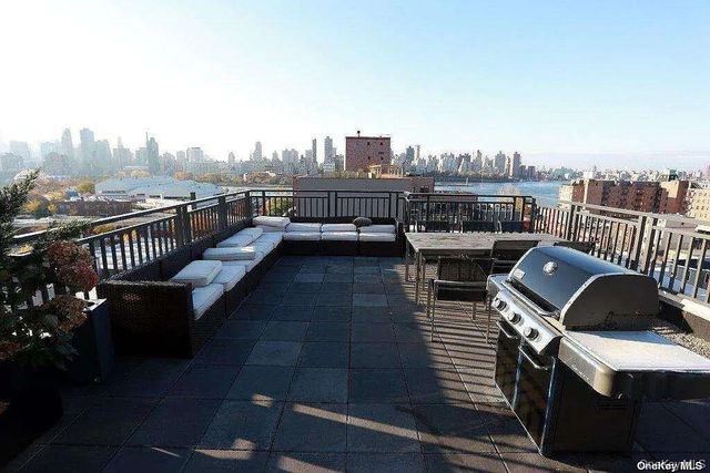 1215 Broadway 424, Astoria, NY 11106