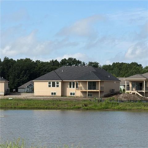 2339 Foxtail Drive, Kearney, MO 64060