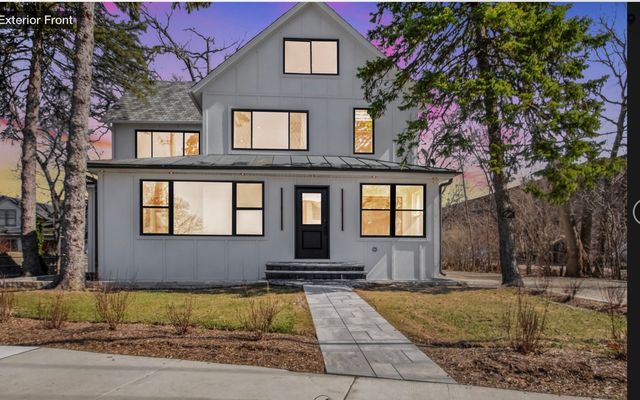 217 W Main Street, Lake Zurich, IL 60047