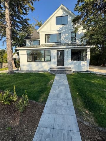 217 W Main Street, Lake Zurich, IL 60047