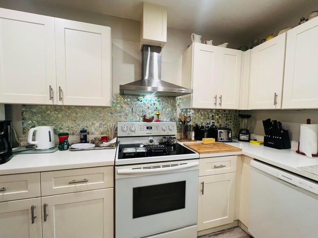146 Amherst Lane, Greenacres, FL 33467