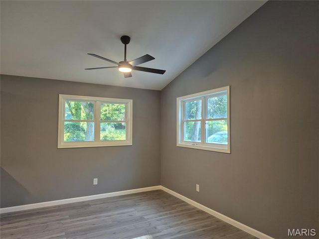125 Anna Avenue, Godfrey, IL 62035