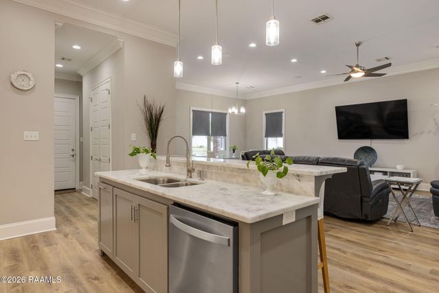 204 Redfern Street, Lafayette, LA 70508