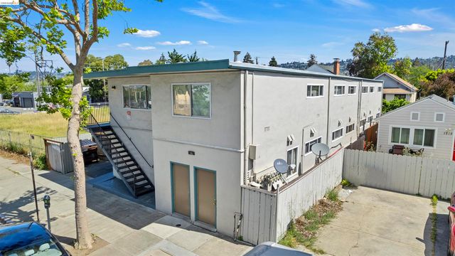 1213 San Pablo Ave, Berkeley, CA 94706