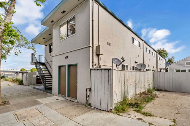 1213 San Pablo Ave, Berkeley, CA 94706