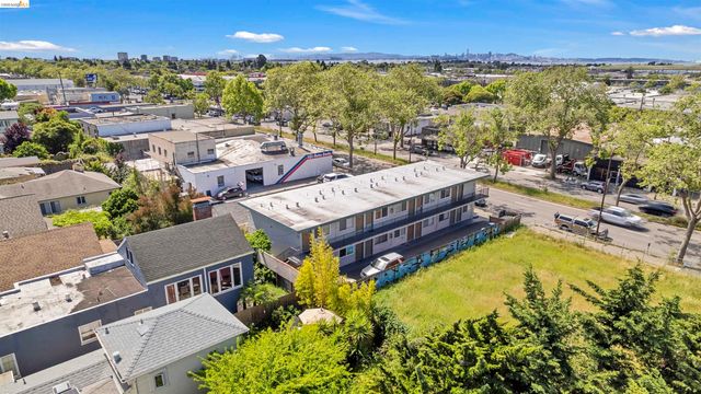 1213 San Pablo Ave, Berkeley, CA 94706