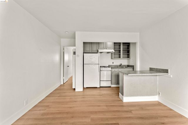 1213 San Pablo Ave, Berkeley, CA 94706