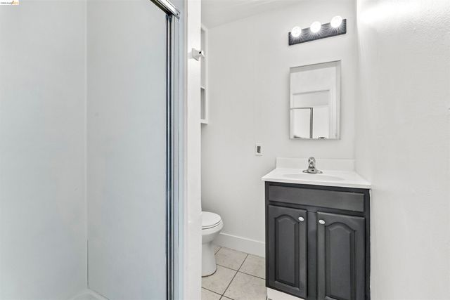 1213 San Pablo Ave, Berkeley, CA 94706