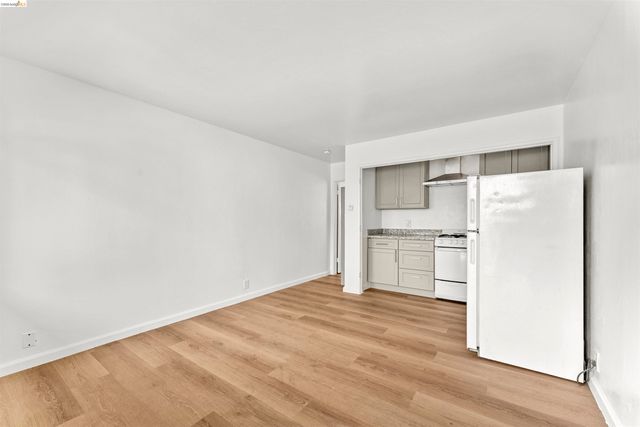 1213 San Pablo Ave, Berkeley, CA 94706