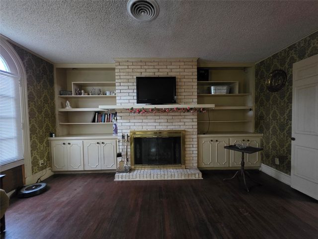 408 E San Saba Street, Wortham, TX 76693