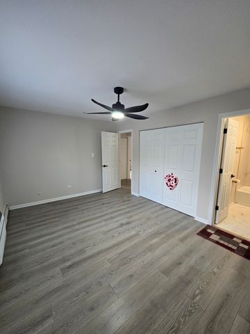 984 Crabapple Drive 102, Prospect Heights, IL 60070