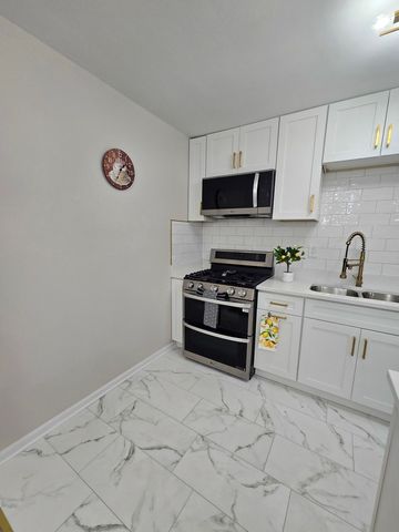 984 Crabapple Drive 102, Prospect Heights, IL 60070