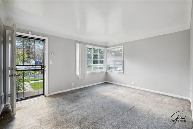 19401 Grandview Street, Detroit, MI 48219