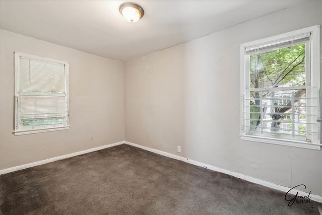 19401 Grandview Street, Detroit, MI 48219