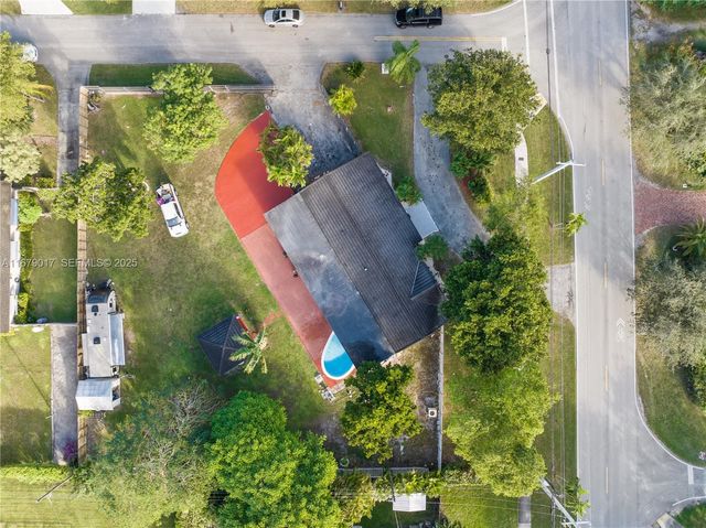 13550 SW 99th Place, Miami, FL 33176