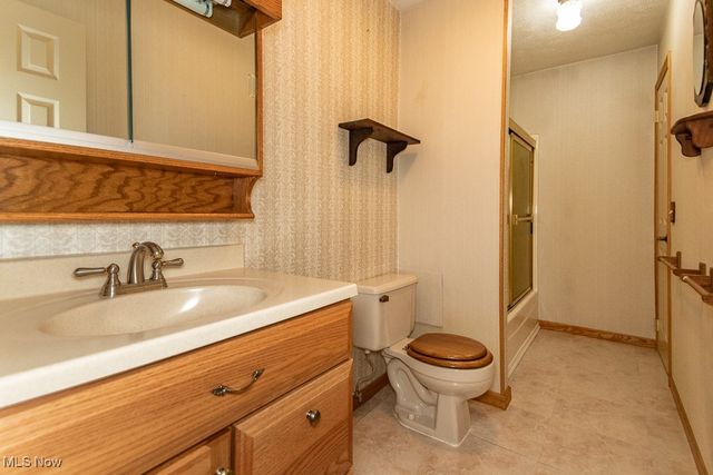 14674 Elmar Boulevard, Burton, OH 44021